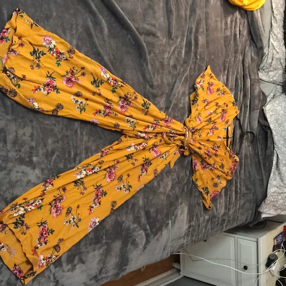 Floral mustard yellow jumpsuit - Picture 2 of 3